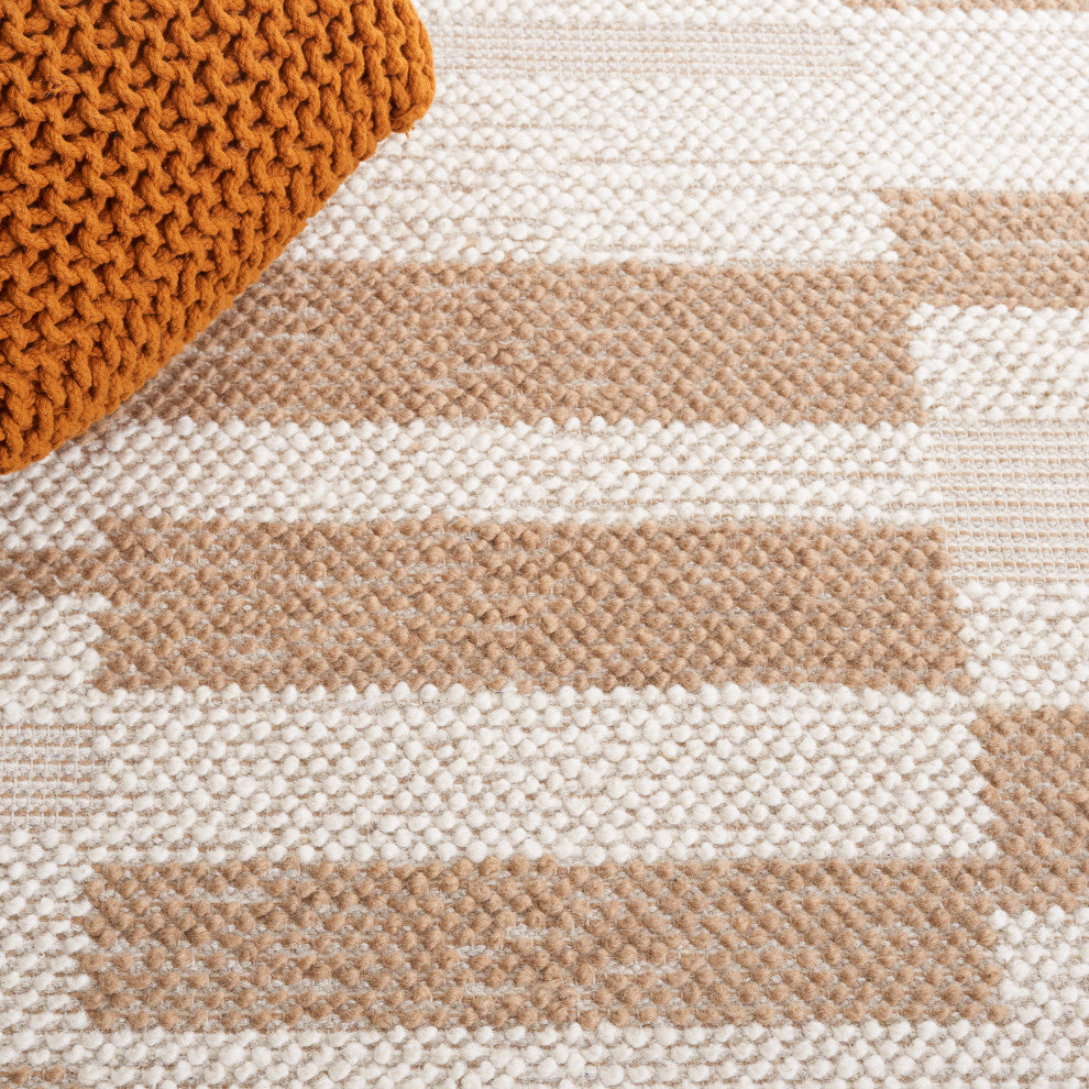 Safavieh Couture Natura Collection NAT225 Rug, Ivory/Light Brown, 6'x9'