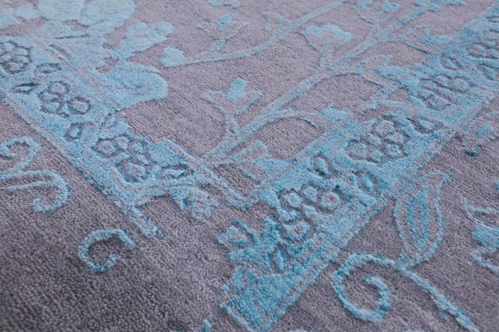 10' 1" X 14' 4" Wool and Silk Persian Handmade Rug Q9119