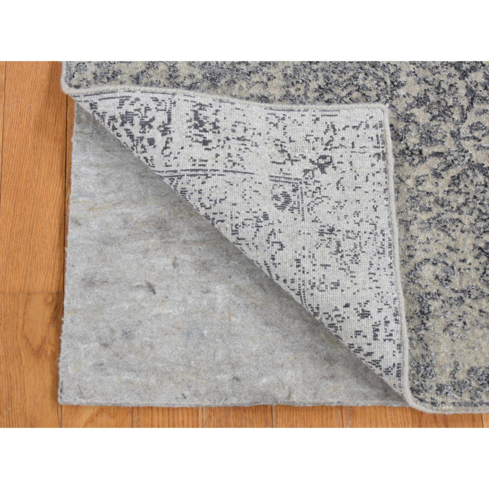 Thunder Gray Fine Jacquard Hand Loomed Wool and Silk Runner Rug, 2'5"x8'2"