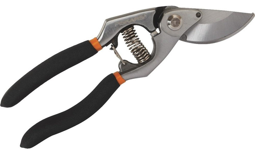 FiskarsÂ® 92756965 Forged Steel Bypass Pruner, 3/4" Cutting Capacity