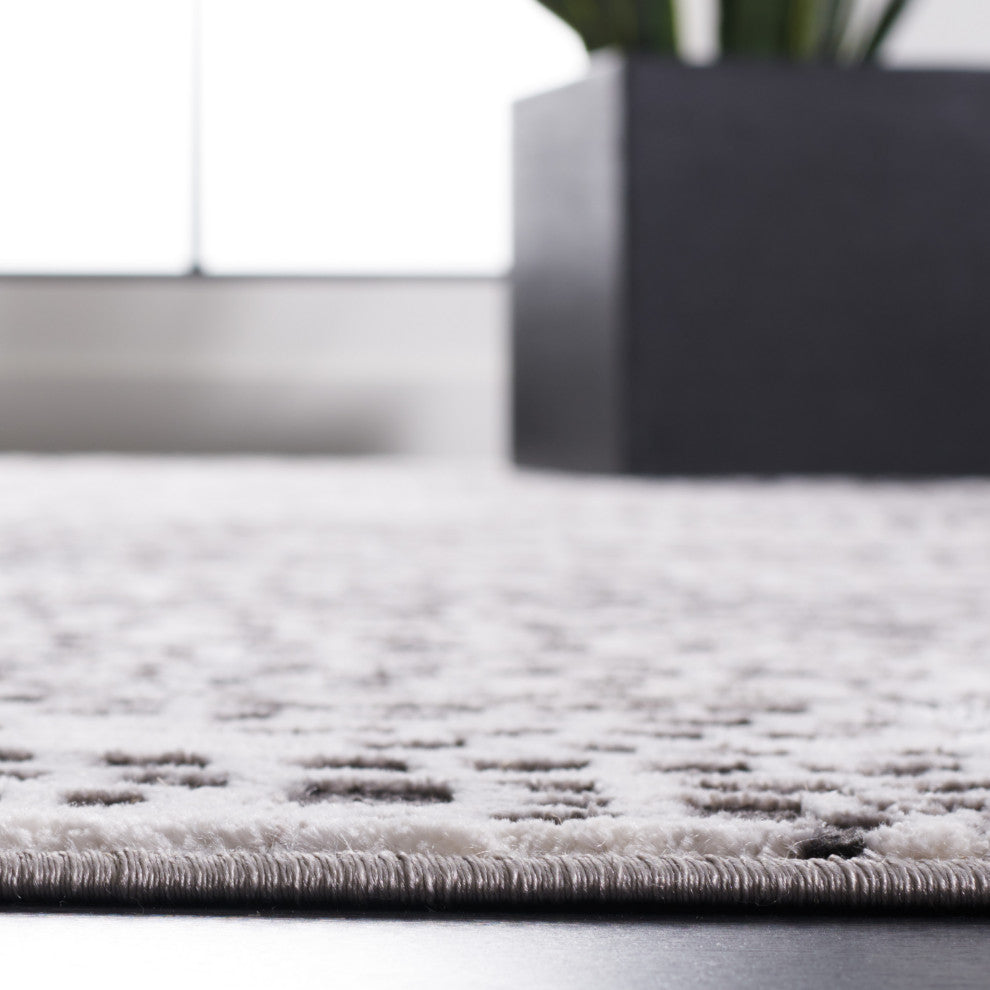 Safavieh Amelia Collection, ALA254 Rug, Charcoal/Grey, 4'5"x6'5"