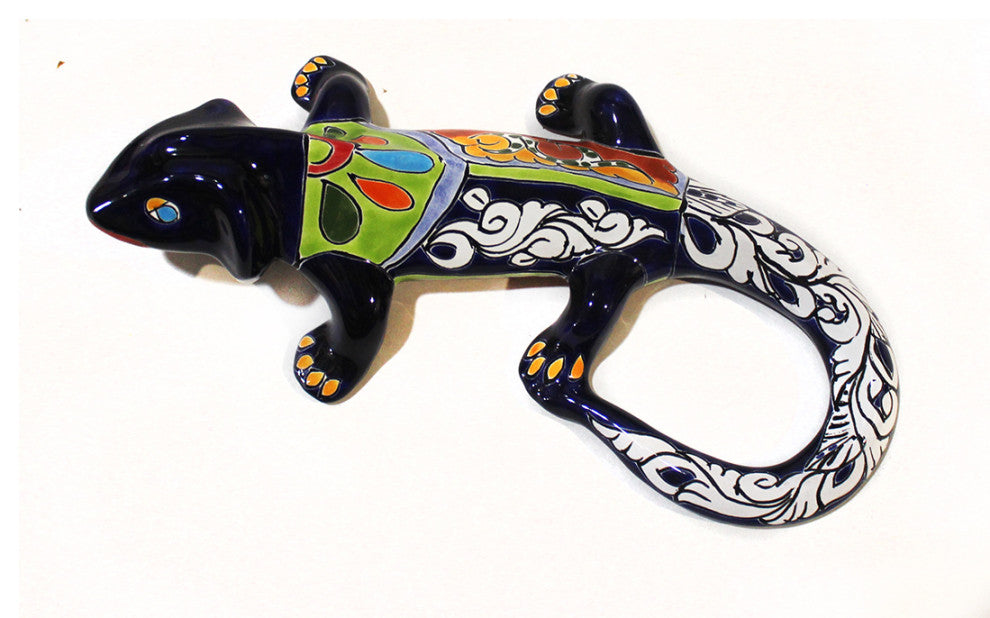 Wall Iguana, 6.25"W x 12.75"L, D