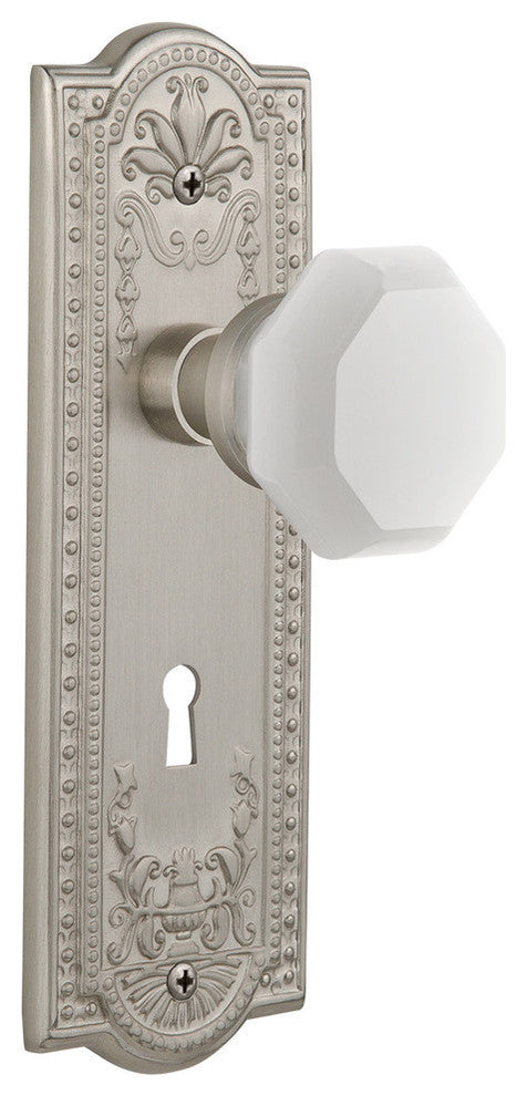Meadows Plate with Keyhole Double Dummy Waldorf White Milk Glass Knob
