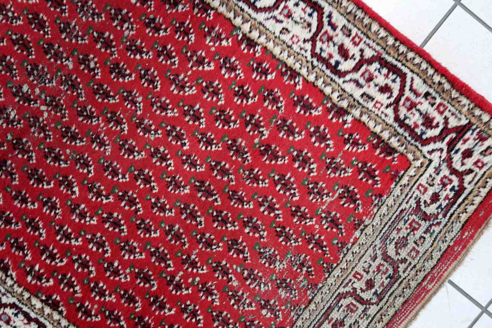 Handmade Vintage Indian Seraband Rug 3'x5.1', 93cmx158cm, 1970s
