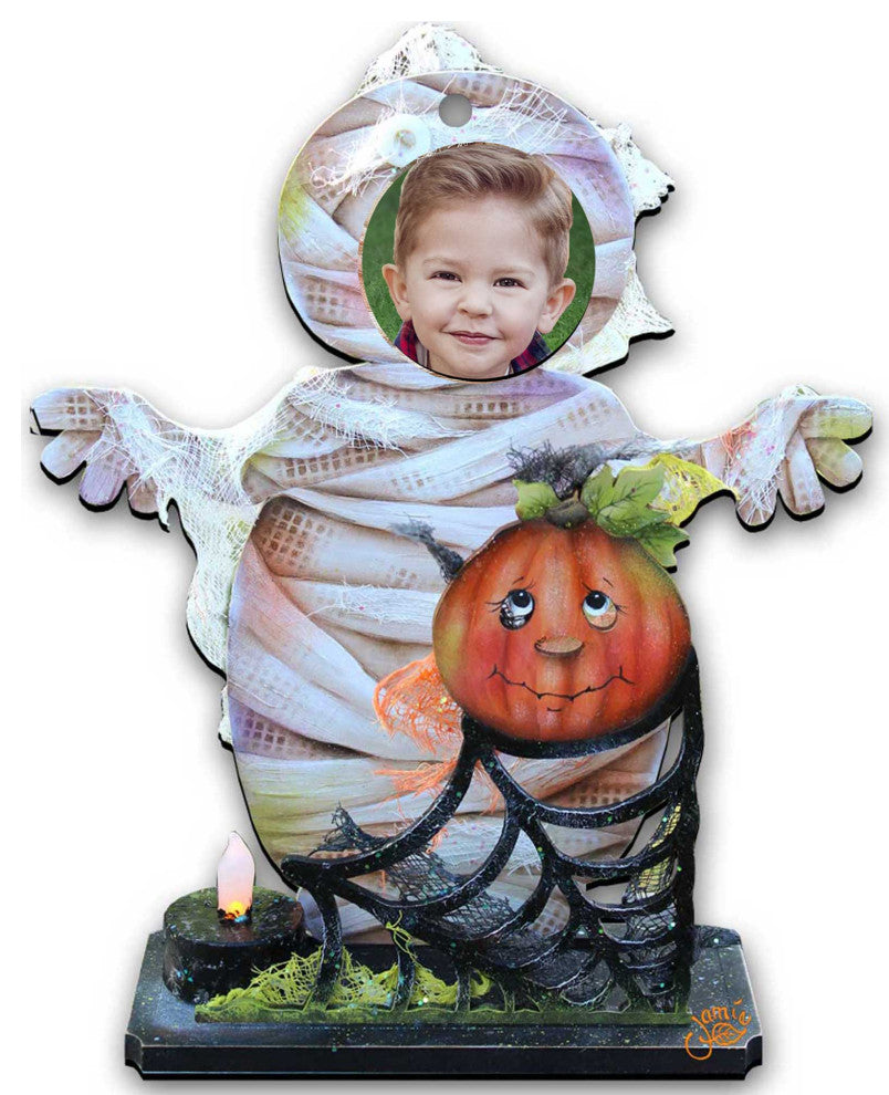 Mummy Outdoor oversized Wooden decoration