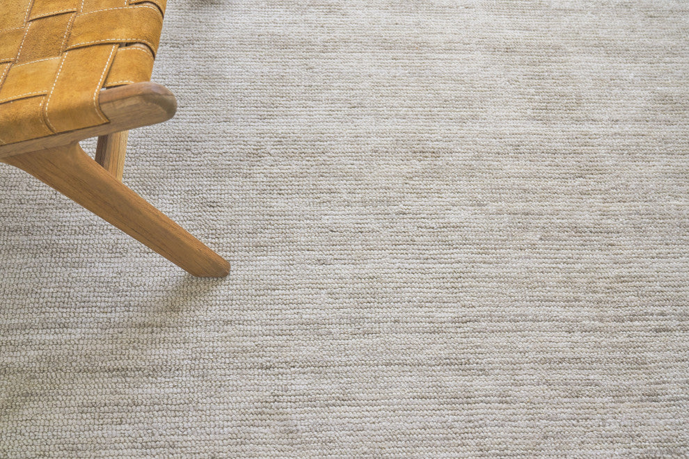 Catalina Hand Loomed Wool and Bamboo Silk Beige Area Rug, 12'x15'