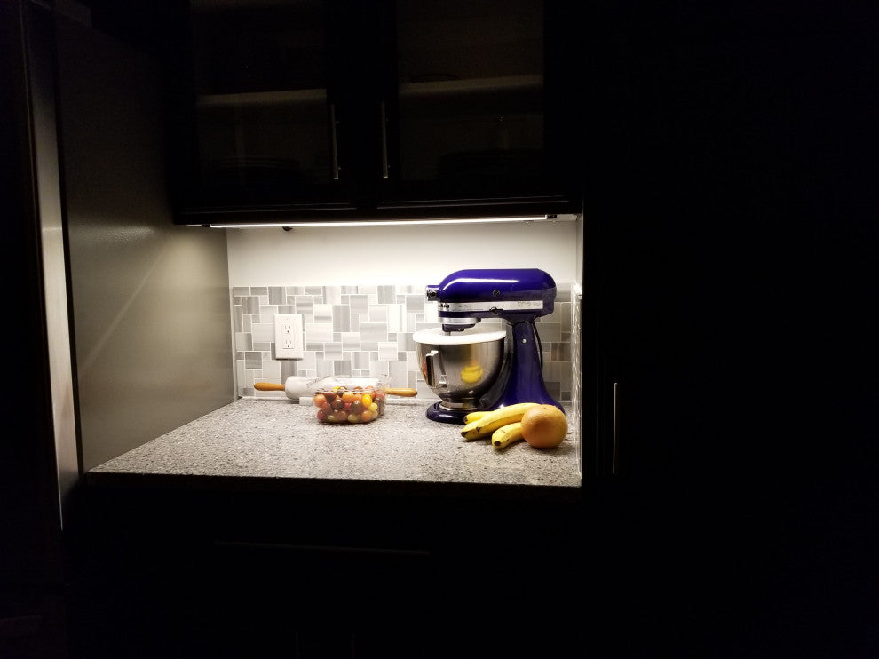 120V Dimmable LED Under Cabinet Metal Light Bar, AQUC, Brushed Nickel, 8"