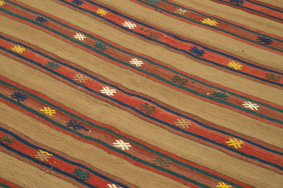 Rug N Carpet - Handwoven Oriental 5' 2'' x 8' 6'' Rustic Kilim Rug