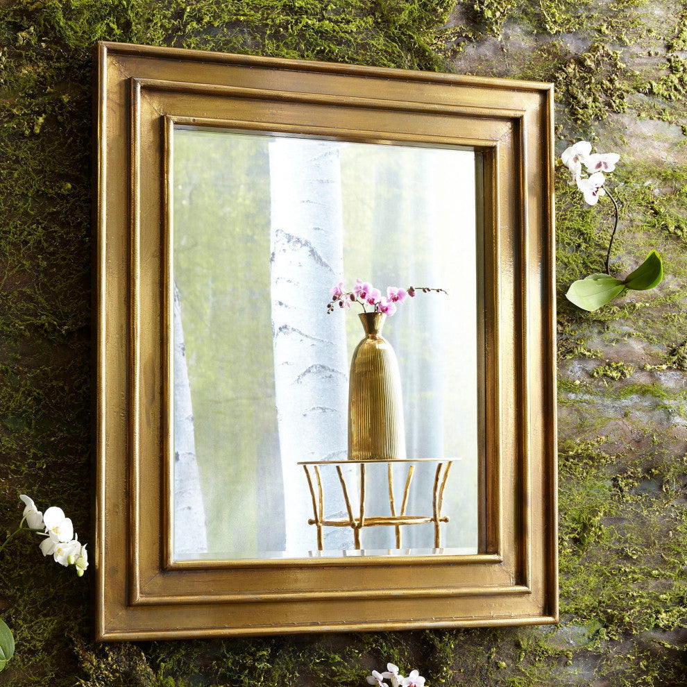 Noor Vase, Gold Medium