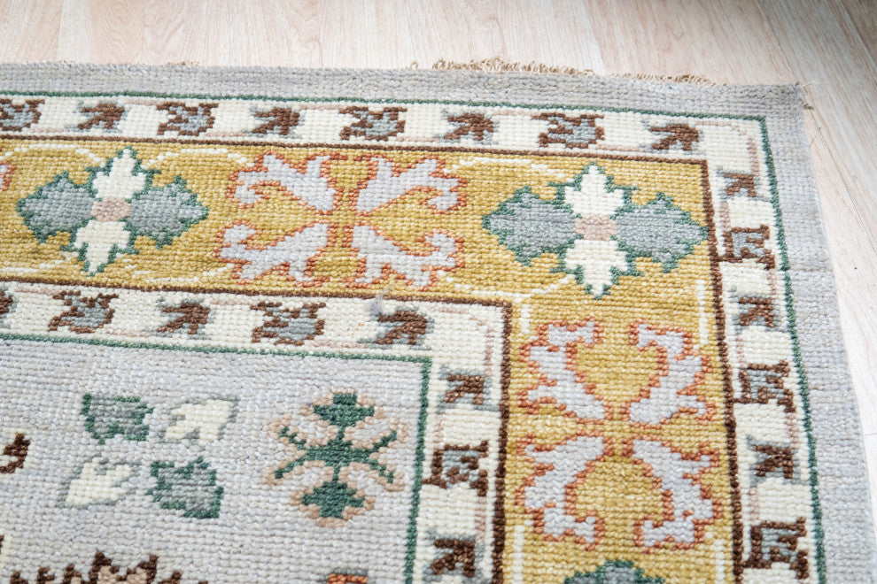 Hand-Knotted Wool Gray/Gold Traditional All Over Traditional Knot Rug, 7'6x9'6