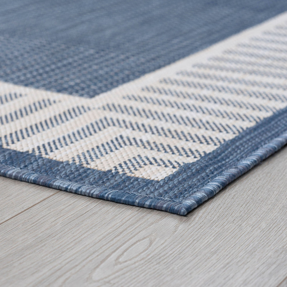 Elgin Transitional Striped Border Blue/Cream Indoor/Outdoor Scatter Mat 2'x3'