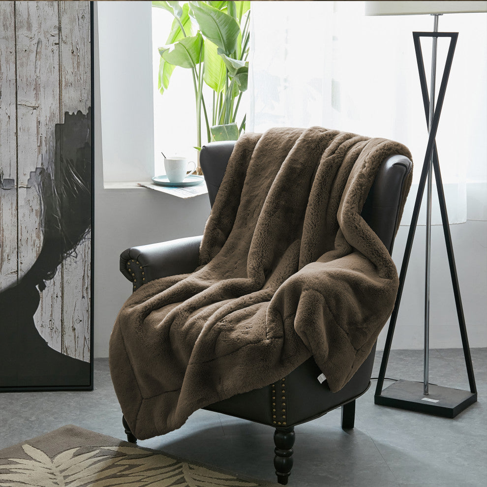 Heavy Faux Fur Throw, Chocolate, 50"x60"