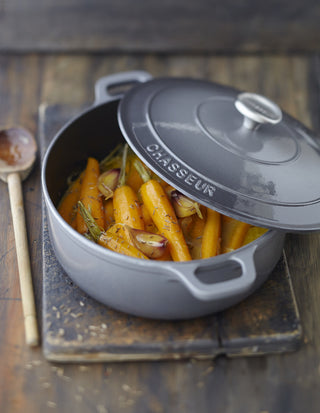 Chasseur 7.1-Quart Caviar-Grey Enameled Cast Iron Round Dutch Oven