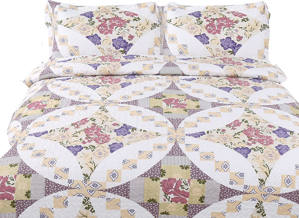 Wisteria Roses Patchwork Quilt Set, King