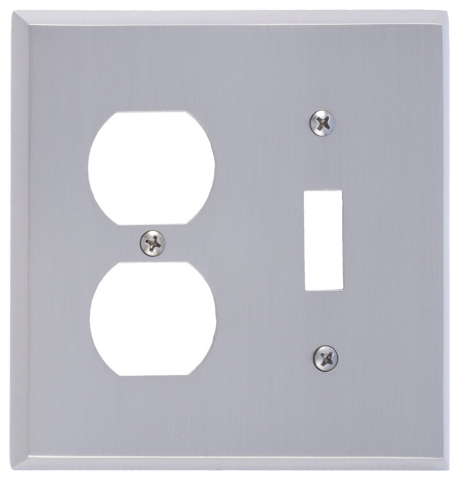 Quaker Double; 1 Switch/ 1 Outlet
