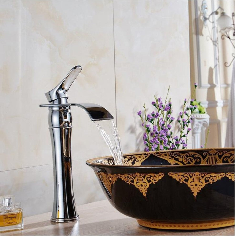 Burgos Single Handle Bathroom Sink Faucet With Drain