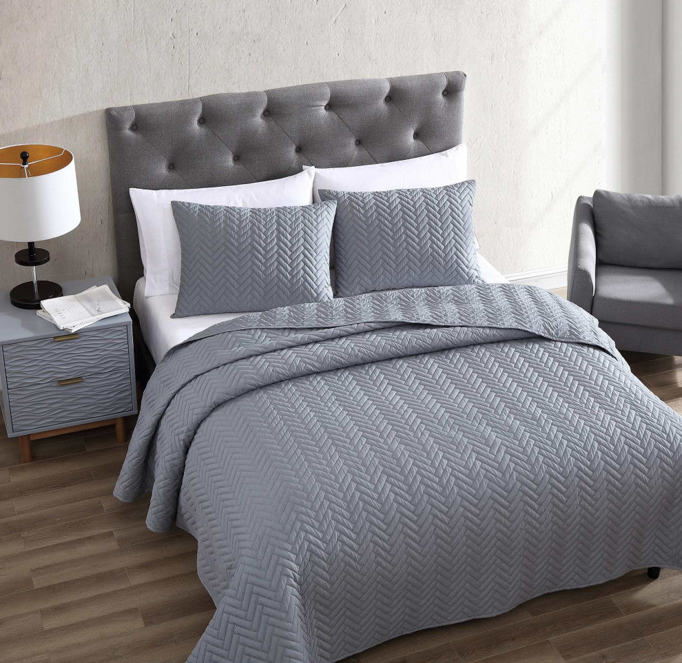 The Nesting Company Birch 3 Piece Quilt and Pillow Sham Set - Queen - Gray