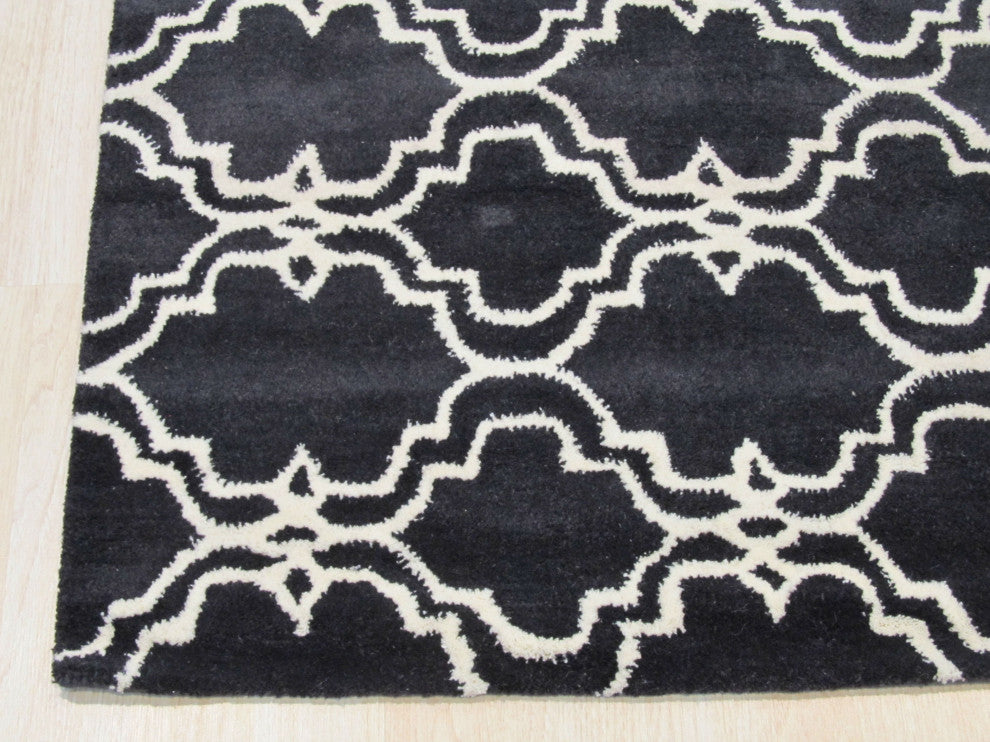 Black Traditional Trellis Moroccan Area Rug