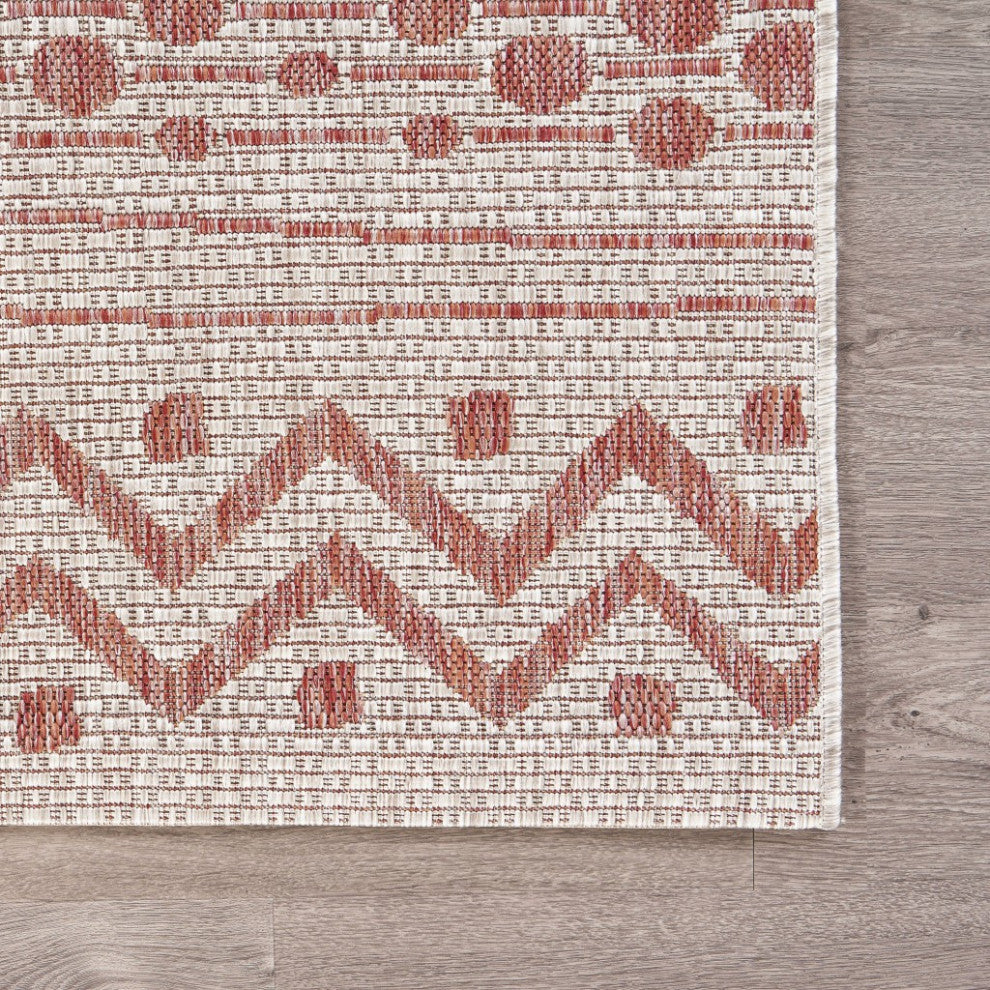 5" x 8" Red Zigzag Indoor Outdoor Area Rug