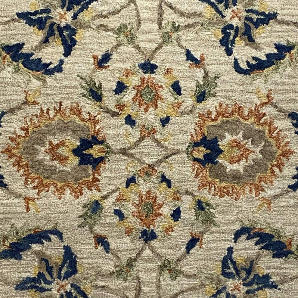 7" x 9" Beige Traditional Floral Vines Area Rug