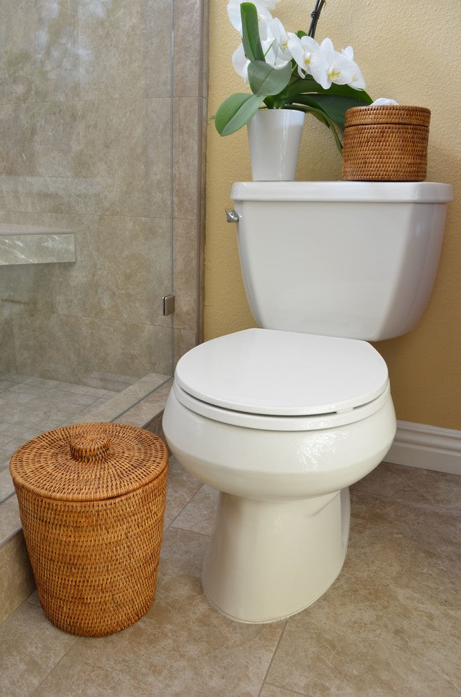 La Jolla Rattan Round Waste Basket With Plastic Insert and Lid, Honey-Brown