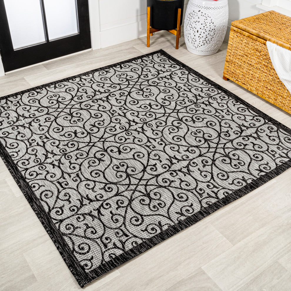 Madrid Vintage Filigree Textured Weave Indoor/Outdoor, Gray/Black, 5' Square