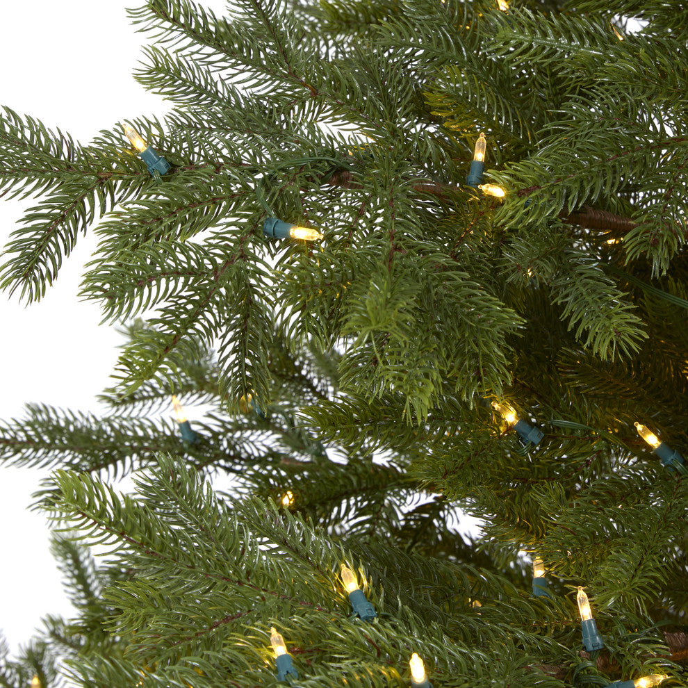 7.5' South Carolina Spruce Real Touch Faux Xmas Tree W/650, Multifunction Lights