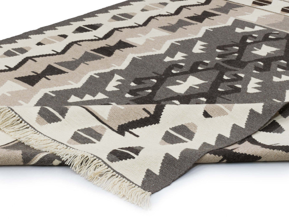 New Handwoven Turkish Kilim Rug 6' x 7' 5", 72 in. x 89 in.