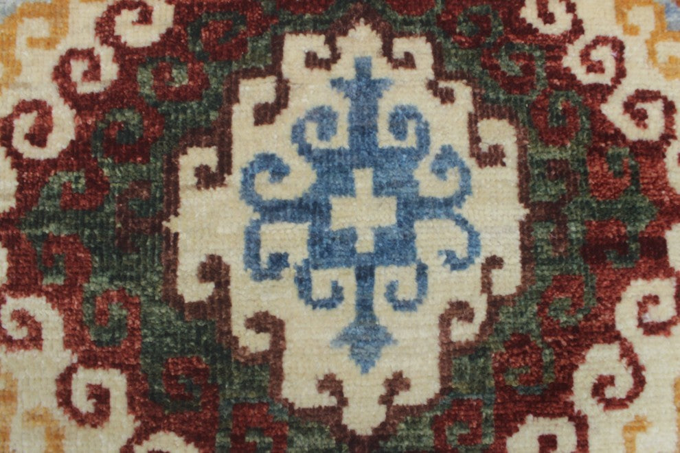 Aria Guzar Dark Red/Ivory Rug, 3'10x5'11
