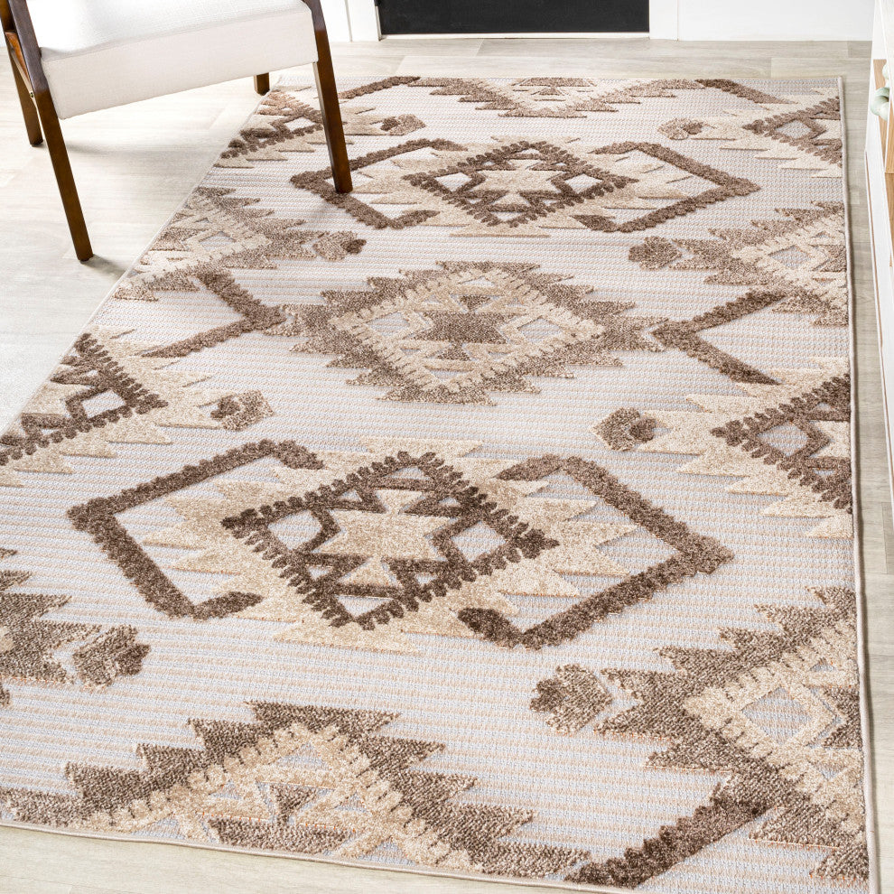 Sumak High-Low Neutral Diamond Indoor/Outdoor Area Rug, Brown/Ivory, 3x5