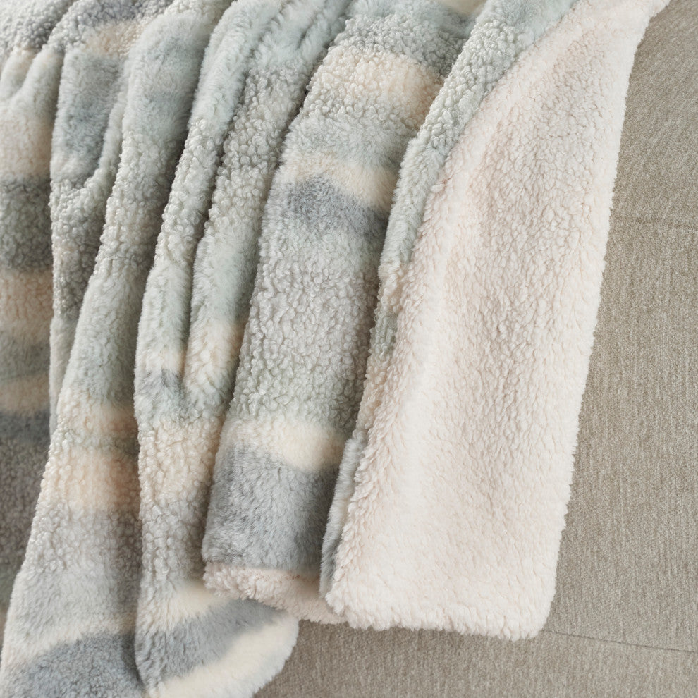 Nourison Home 50"x60" Mina Victory Faux Fur Jaquard Faux Fur Seafoam Throws