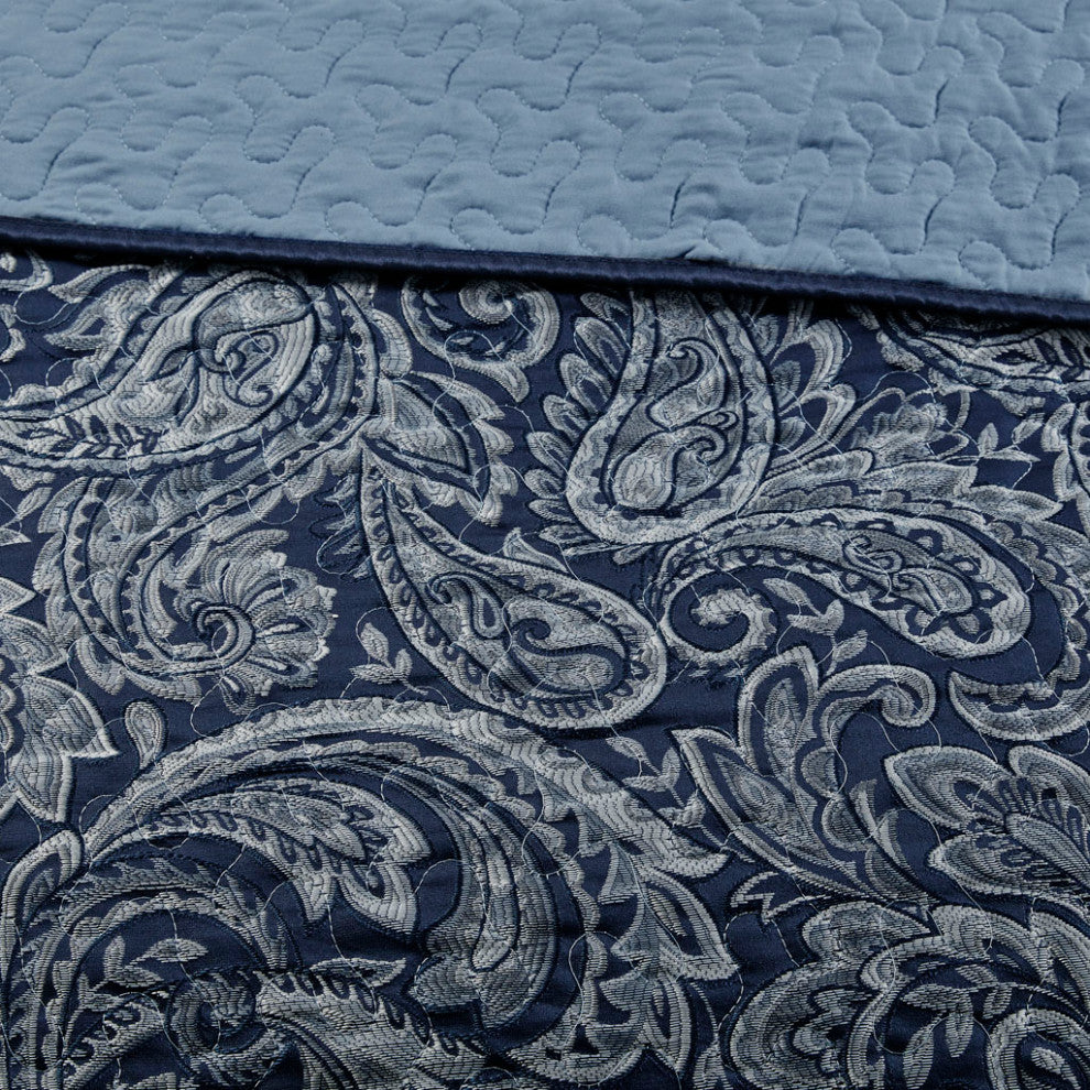 Madison Park Aubrey 5 Piece Reversible Jacquard Bedspread Set, Navy