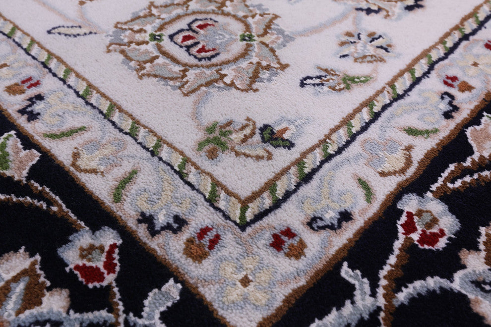 6' 1" X 9' 1" Persian Nain Handmade Wool & Silk Rug - Q14730