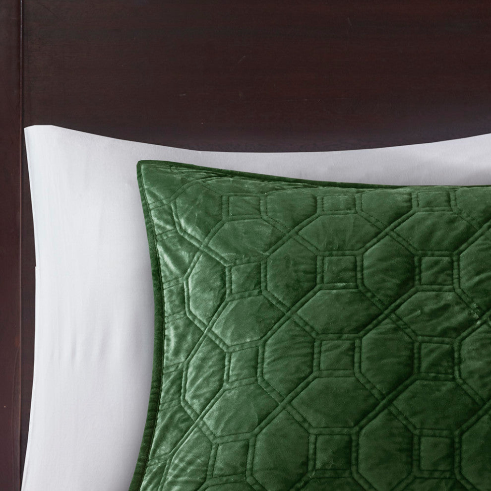 Madison Park Harper 3 Piece Velvet Quilt Set, Green