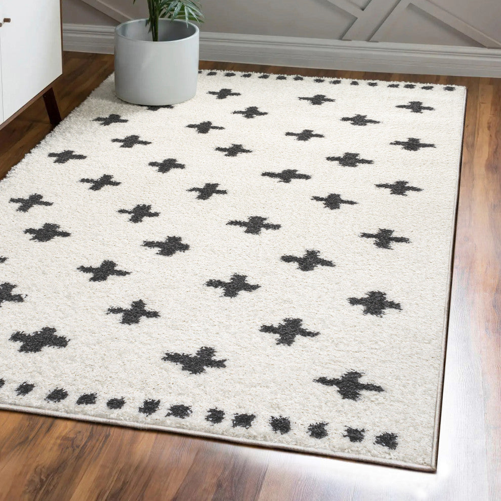 Cristo Berber Geometric Shag Rug, White/Black, 5'x8'
