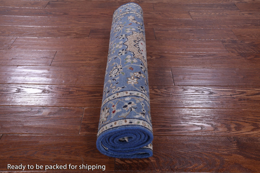 2' 9" X 6' 4" Runner Hand Knotted Persian Nain Wool & Silk Rug - Q13117