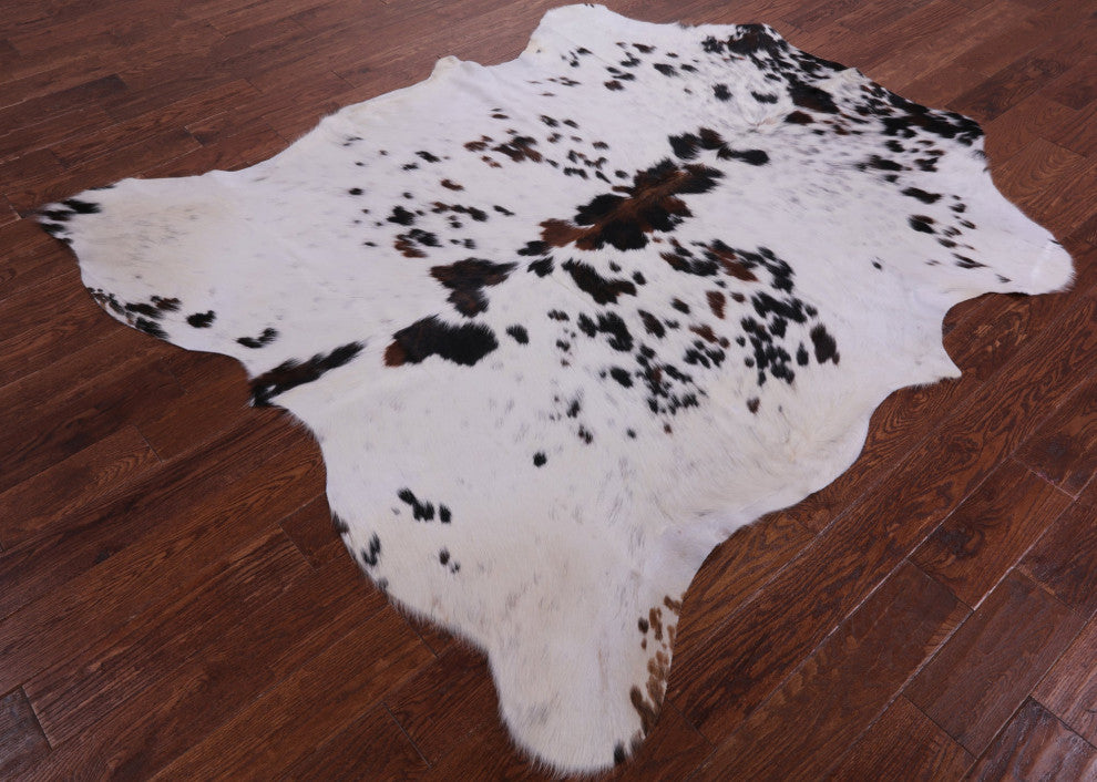 6' 8" X 6' 1" Natural Cowhide Rug C1548