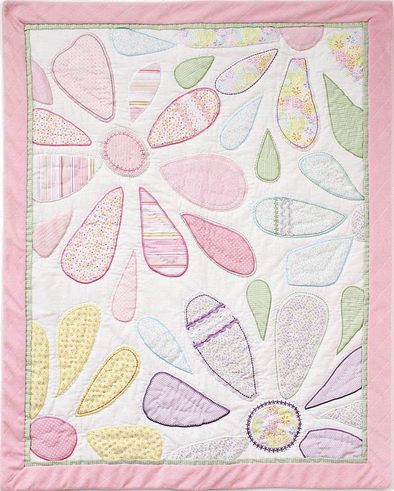 Imagination Crazy Daisy Floral Quilt