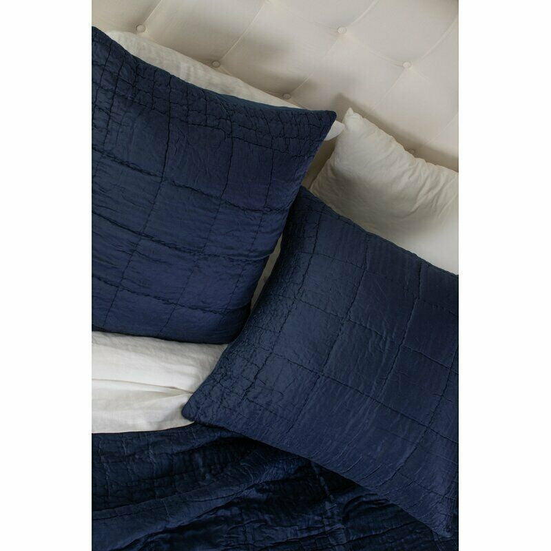 Madie Indigo Quilt Set, Queen