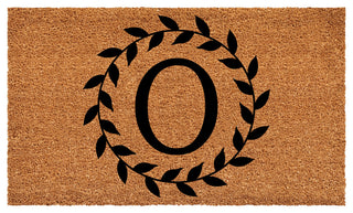 Calloway Mills Laurel Wreath Doormat, Letter O