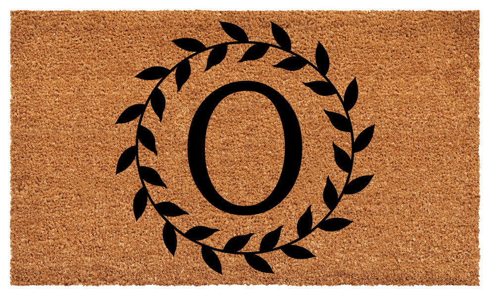 Calloway Mills Laurel Wreath Doormat, Letter O