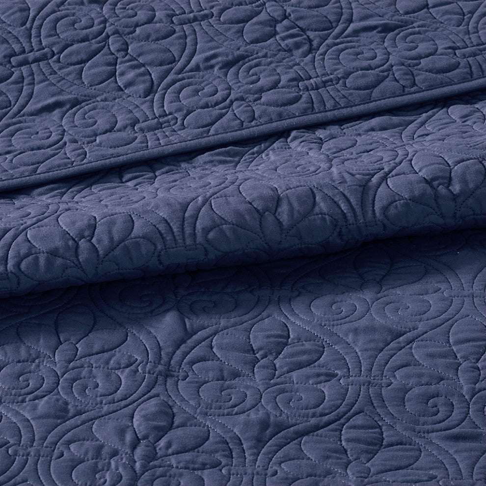 Madison Park Quebec Reversible Bedspread Set, Navy