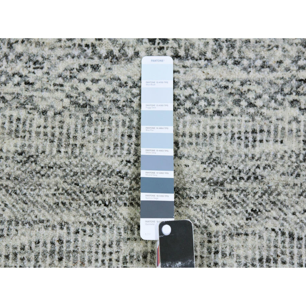 Silver Gray Undyed Wool Grass Design Hand Knotted Square Oriental Rug 8'x8'