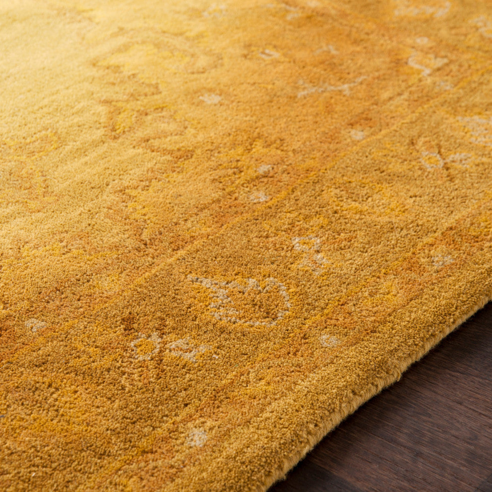 Middleton Updated Traditional Mustard, Tan Area Rug, 2'x3'