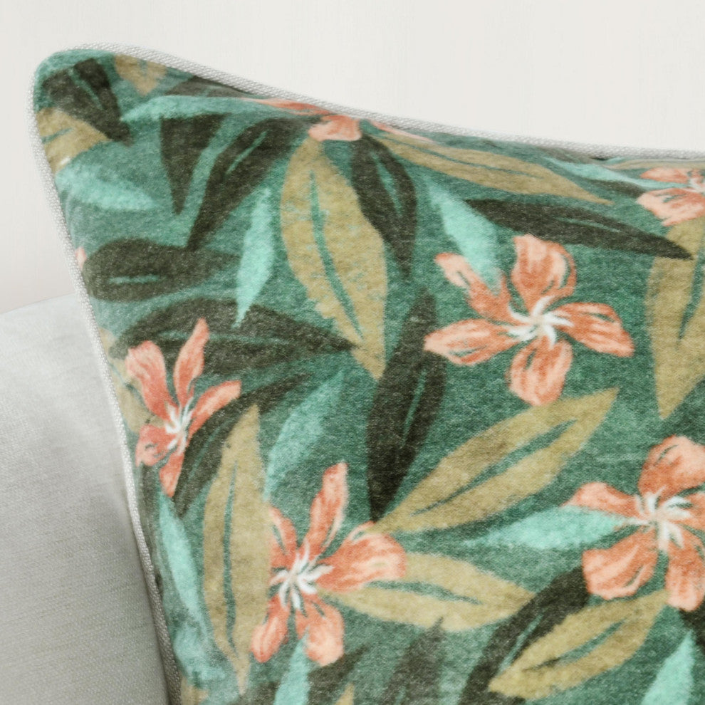 Lamia 22" Cotton Velvet Fabric Botanical Throw Pillow, Green