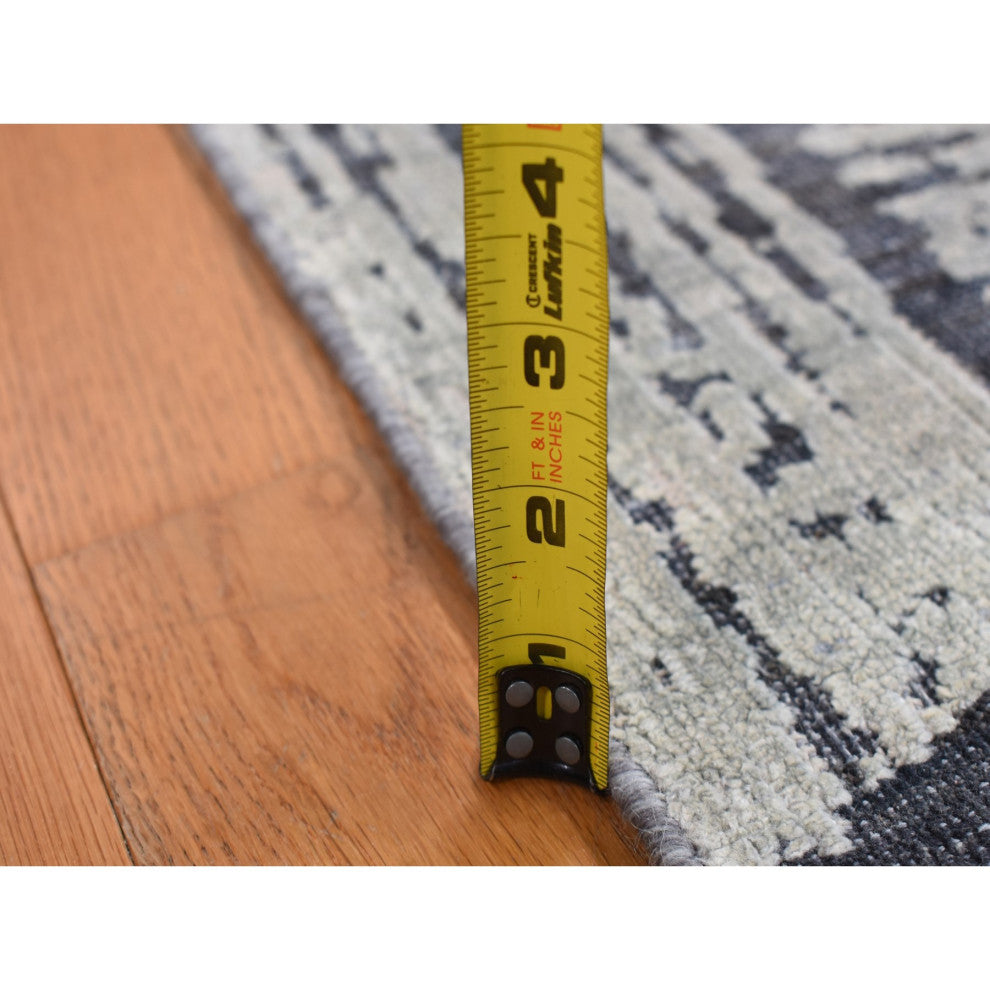 Cloud Gray The Cane Design Silk With Wool Hand Knotted Runner Rug, 2'7"x8'