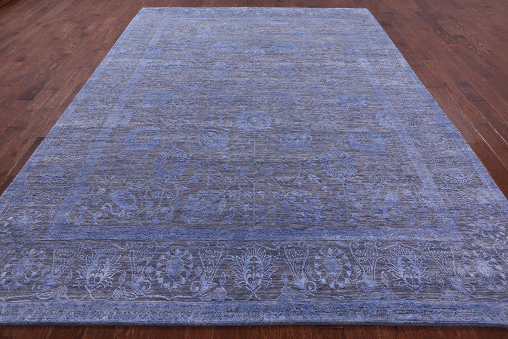 9' 0" X 12' 2" Handmade Wool & Silk Persian Rug - Q15827
