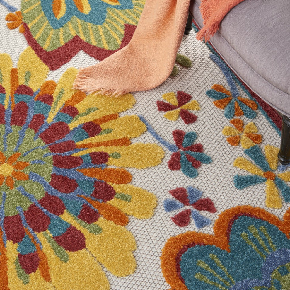 6 x 9' Yellow and Ivory Indoor Outdoor Area Rug