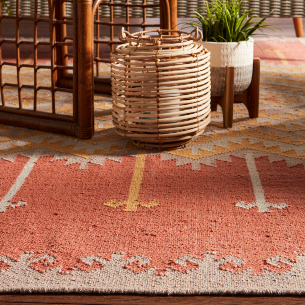 Jaipur Living Emmett Indoor/Outdoor Geometric Orange/Beige Area Rug, 3'6"x5'6"