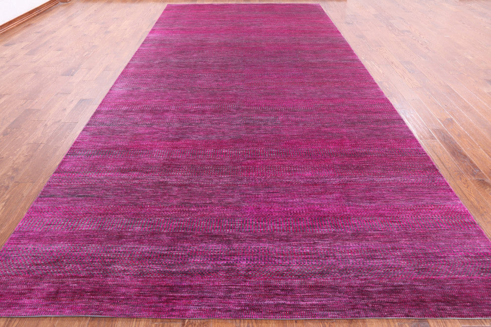 Super Savannah Gabbeh Hand Knotted Wool and Silk Rug 8' 0" X 15' 8"- Q6131